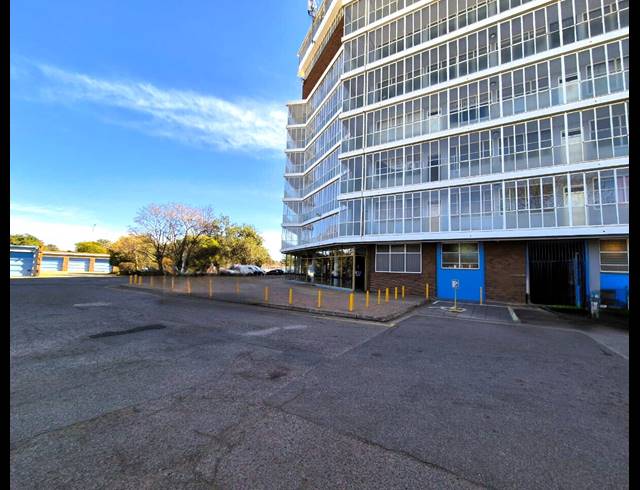 2 BEDROOM FLAT FOR SALE IN ARCON PARK
